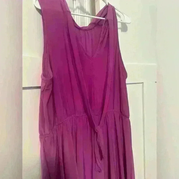 Purple dress with tie back - Picture 2 of 4